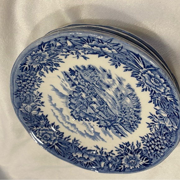 Five olde Staffordshire 5 1/2 inch saucers - Picture 10 of 11